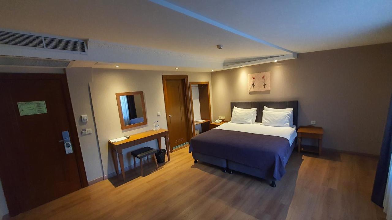 Asur Hotel Istanboel Buitenkant foto