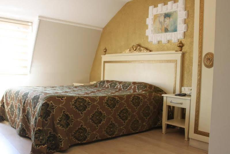 Asur Hotel Istanboel Buitenkant foto