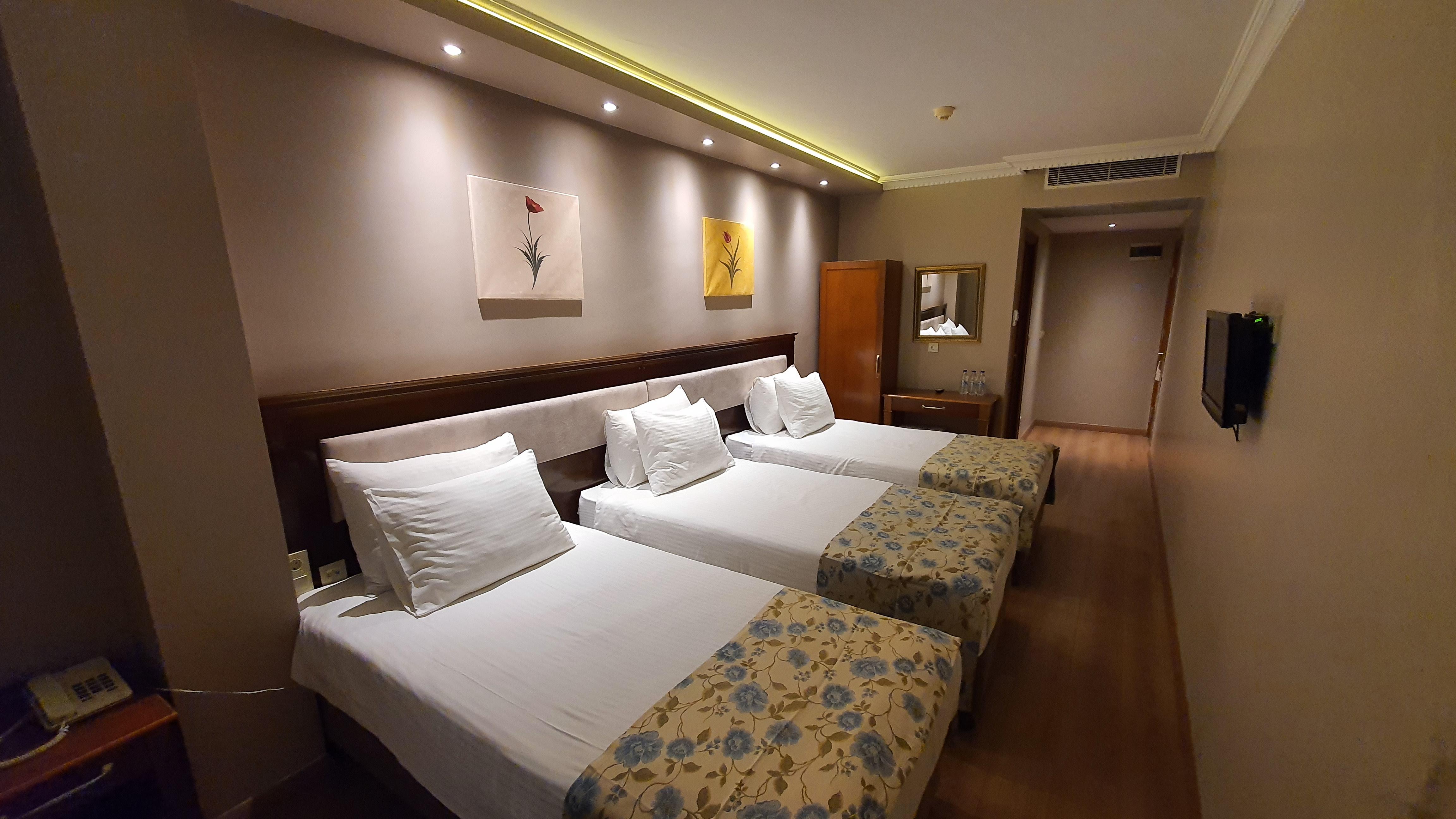 Asur Hotel Istanboel Buitenkant foto